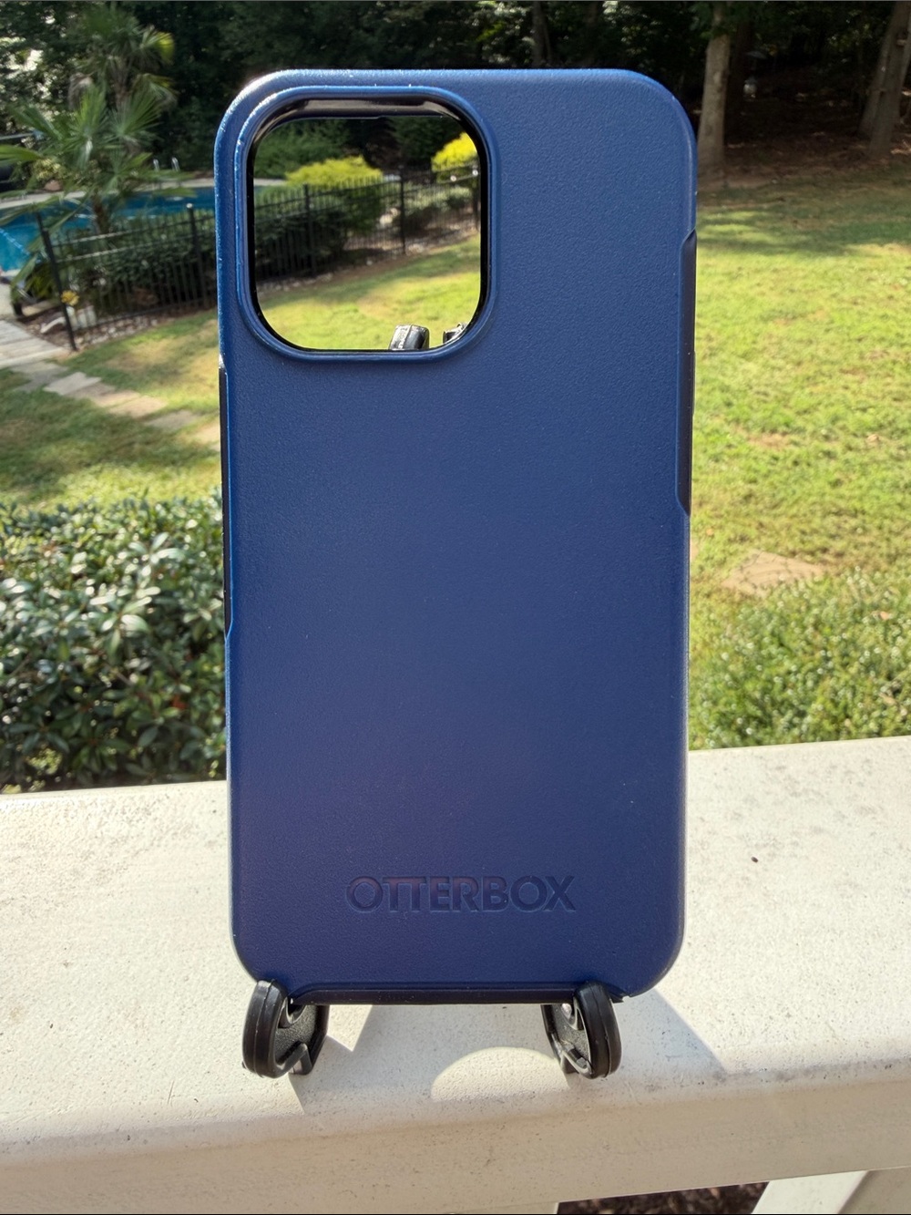 OtterBox Navy Blue Slim Protective Phone Case
Fits Apple iPhone 13 regular size
